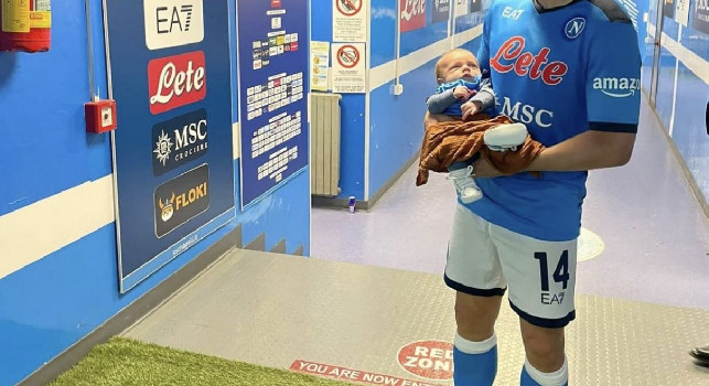 “Momenti che non dimenticherò mai”. Mertens ed il messaggio 'criptico' col figlio Ciro al Maradona