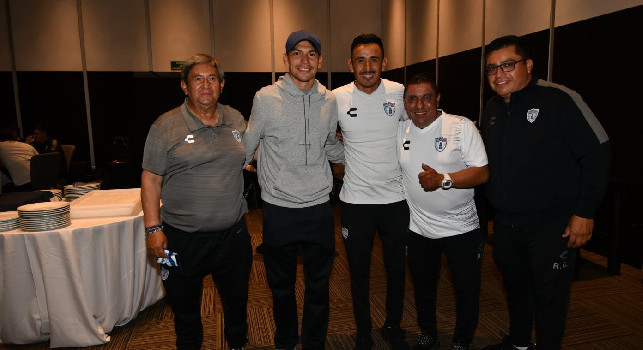 Lozano va a trovare il Pachuca: grande festa per Chucky con i suoi vecchi compagni | FOTO
