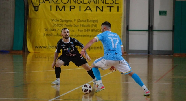 Calcio a 5, il Napoli impatta a Padova e chiude al quarto posto, ai playoff derby con Sandro Abate o Feldi. Il presidente Perugino: Complimenti a tutti. Il Petrarca ritiri il ricorso, così ne perdiamo di credibilità