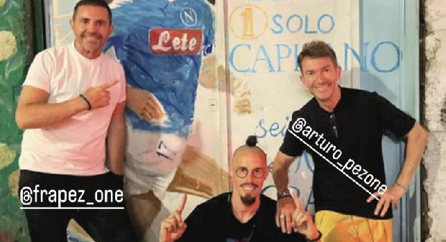 Hamsik è ancora a Napoli: visita al murales ai Quartieri Spagnoli | FOTO