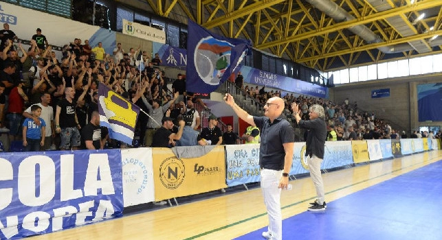 Calcio a 5, il Napoli Futsal chiude tra le prime quattro d’Italia. Il presidente Perugino: “Orgogliosi del percorso fatto. Semifinale senza audio spettacolo indecoroso”