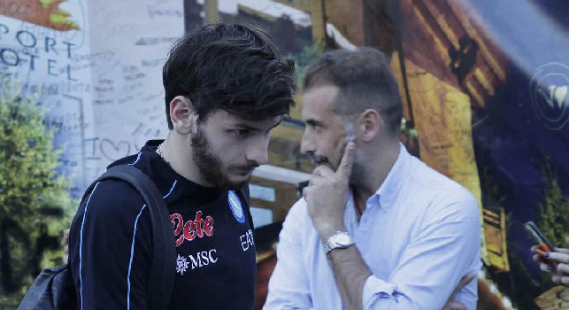 UFFICIALE - Maglia numero 77 per Khvicha Kvaratskhelia