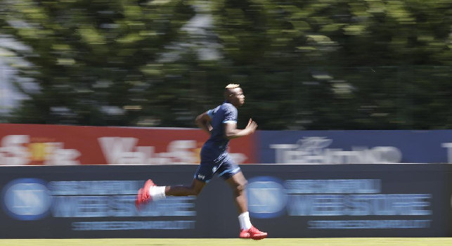 CorSport - Il Napoli ha ricevuto una valanga di telefonate per Osimhen, anche l'Atletico Madrid! Una richiesta di ADL ha spaventato tutti