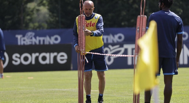 Dimaro, pomeriggio giorno 7: partitella 6v6 e seduta tattica, Spalletti studia l'uscita dal basso. 'Straordinari' per Osimhen e Anguissa | VIDEO