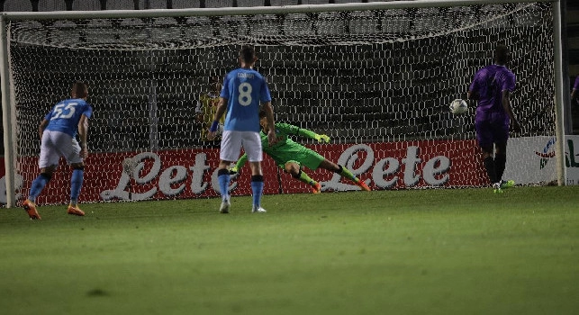 Gazzetta su Balotelli: ha fatto valere tutta la sua potenza fisica anticipando Meret in uscita