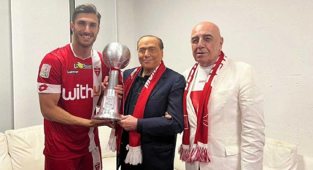 CdS - Valzer attaccanti, si attende solo il placet di Berlusconi per chiudere l'affare del Napoli
