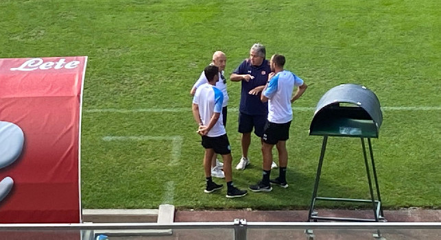 Ritiro Napoli, gradita sorpresa in campo a Castel di Sangro | FOTO CN24