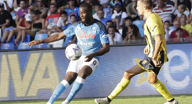 Napoli-Juve Stabia 1-0, missile di Ndombele che quasi sfonda la porta: il Maradona esplode di gioia | VIDEO CN24