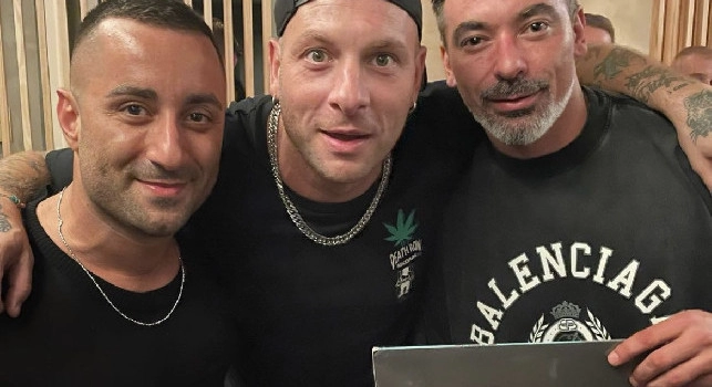 Lavezzi torna a Napoli, oggi sarà al Maradona per Prime Video: ecco dov'era ieri | FOTOGALLERY