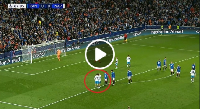 Il fantastico gesto di Kvaratskhelia con Zielinski che vale più di mille parole | VIDEO