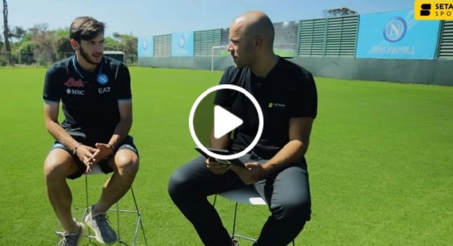 Kvaratskhelia: Due cose mi incuriosivano di Napoli, ecco cosa mi ha detto Spalletti. Mario Rui mio mentore, su stadio e tifosi... | VIDEO