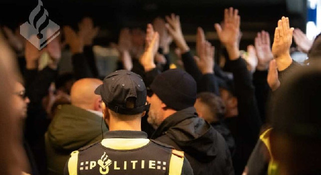 Polisen stoppar 103 Napoli-fans i Amsterdam!