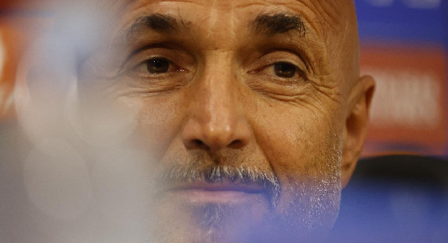 Una frase di Spalletti sembra chiedere all’ambiente di sognare ma non di caricare responsabilità sul Napoli
