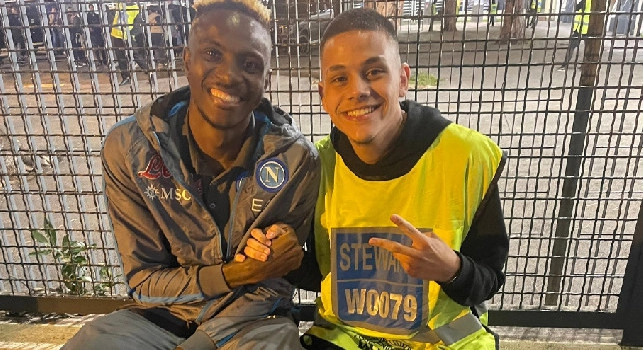Lo steward Lo Cicero a CN24: Licenziato per una foto con Osimhen dopo Roma-Napoli! La reazione di Victor, ora mi segue sui social