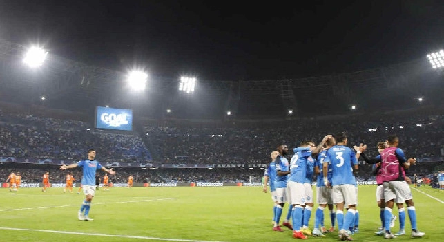 IL GIORNO DOPO Napoli-Rangers: l'aiutino della dea bendata, le lezioni di geometria e la capocciata imperiosa
