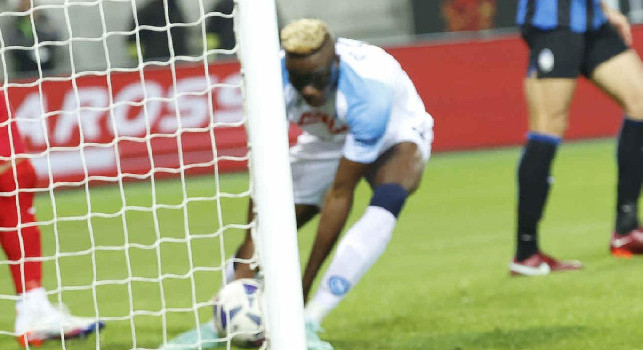 Osimhen segna un gol a partita! In Europa solo Haaland e Lewandowski fanno meglio
