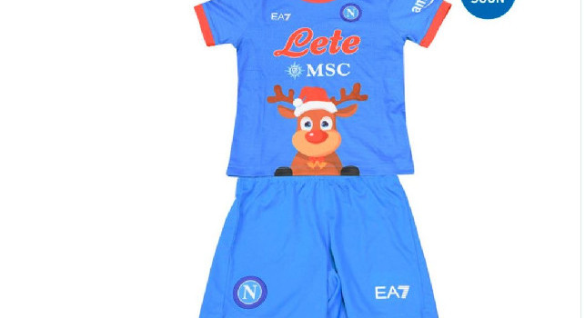 La SSC Napoli lancia set gara Junior Natale: maglia speciale dedicata ai bambini | FOTO