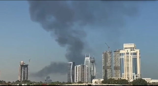 Mondiali - Scoppia incendio in Qatar nei pressi dello stadio di Argentina-Messico | VIDEO