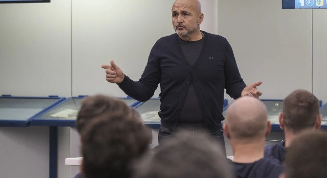 Spalletti a Coverciano, il mister del Napoli 'maestro' per una mattina di De Rossi e degli aspiranti allenatori | FOTOGALLERY