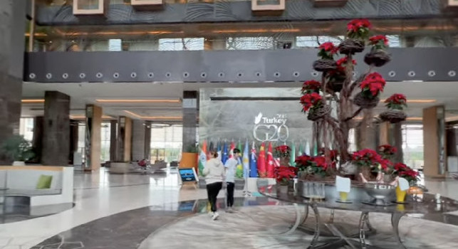 Regnum Carya, il meraviglioso hotel in Turchia in cui ha soggiornato il Napoli | VIDEO