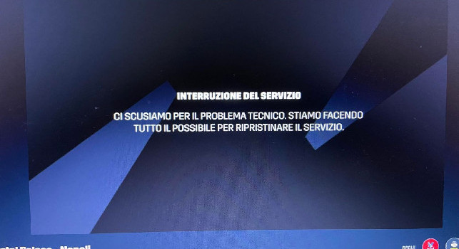 Problemi in Tv per l'amichevole del Napoli, 5 minuti di buio totale e senza segnale | FOTO