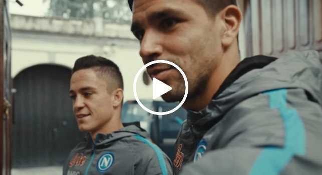Raspadori e Simeone protagonisti nel nuovo spot Amazon di Natale | VIDEO