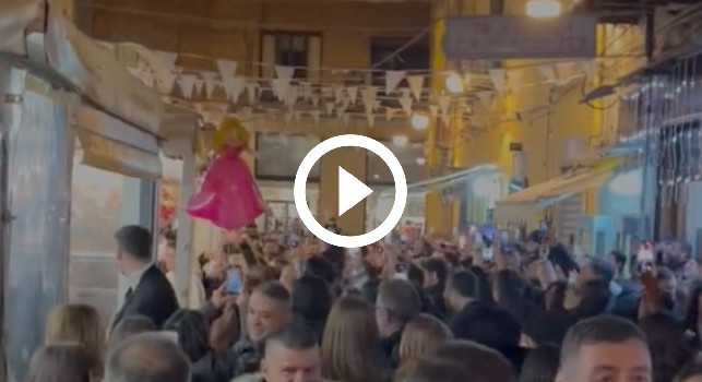 Ho visto Maradona, trionfo Argentina: guardate cosa sta succedendo adesso per le vie di Napoli! | VIDEO