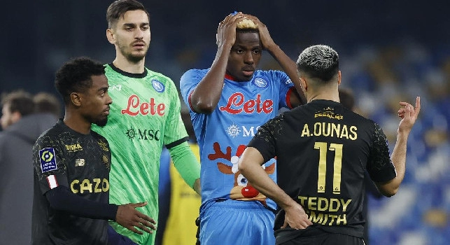 E' successo poche ore prima di Napoli-Lille nonostante l'amichevole da giocare