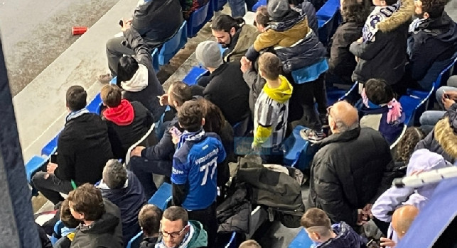 Tifoso Juventino allo stadio Maradona