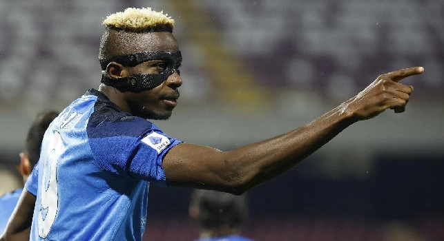Sky - Osimhen nel mirino della Premier League: ci sono Man Utd e altri top club, il Napoli alza il prezzo