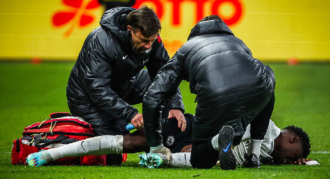 Eintracht, Glasner perde Dina Ebimbe per infortunio: lesione alla caviglia, salterà il Napoli