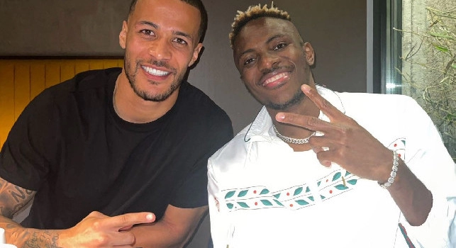 Troost-Ekong posta una foto con Osimhen, l'azzurro: Che bello rivederti | FOTO