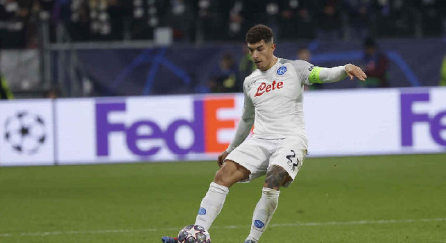Napoli-Lazio 0-0: Di Lorenzo salva sulla linea un colpo di testa di Vecino