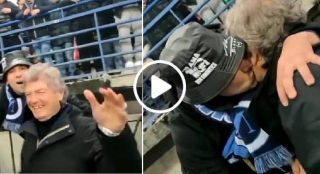 Coro dei tifosi azzurri per Antognoni al Castellani, l'ex capitano della Fiorentina risponde: Forza Napoli | VIDEO