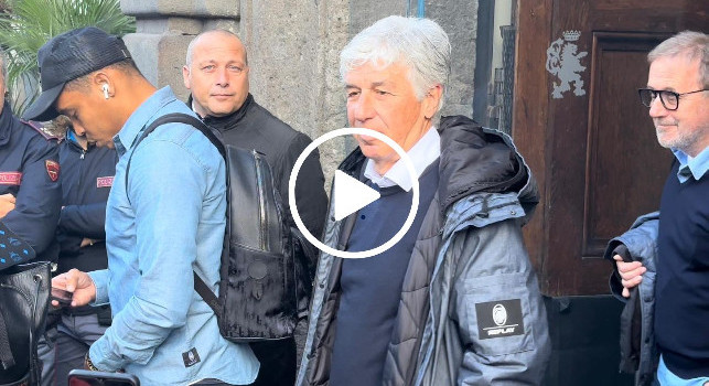 Atalanta lascia hotel, insulti per Gasperini che reagisce così | VIDEO