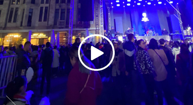 A casa di Kvaratskhelia: folla in piazza a Batumi, ecco cosa sta succedendo in Georgia | VIDEO CN24