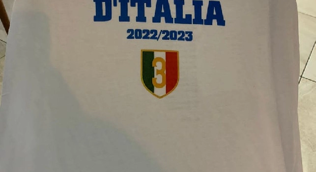 Festa Scudetto Napoli, in Albania pronte le maglie celebrative | FOTO CN24