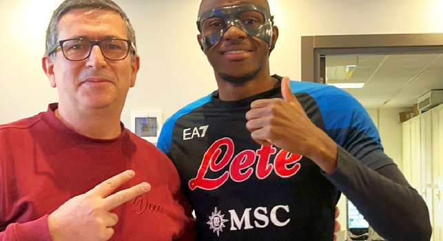 La mascherina di Osimhen, l'ortopedico: Victor ha fatto una richiesta e lo abbiamo accontentato