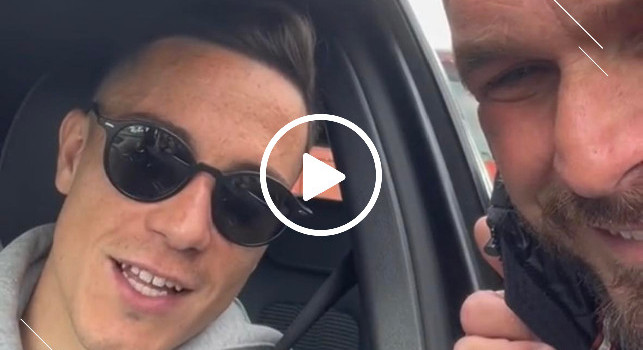 Raspadori a un tifoso: Siamo felici di avervi, col Milan stadio tutto azzurro se si può! | VIDEO