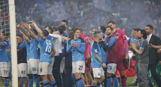 Gemellaggio Napoli-Fiorentina per più motivi. Arriva la proposta da Firenze