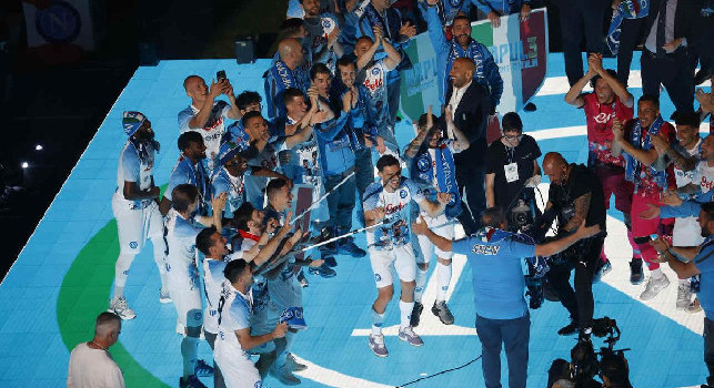 Festa Scudetto Napoli, Chiaiese a CN24: La Mascotte scudetto e la serata di gioia: presto nuove feste con Di Lorenzo e Spalletti protagonisti