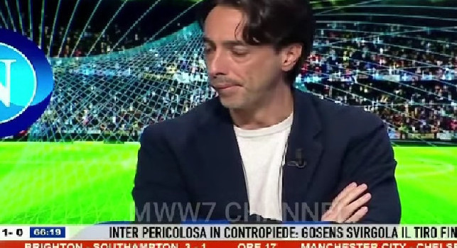 Telecronaca da brividi di Napoli-Inter, Vigliotti esulta in faccia a Tramontana! VIDEO