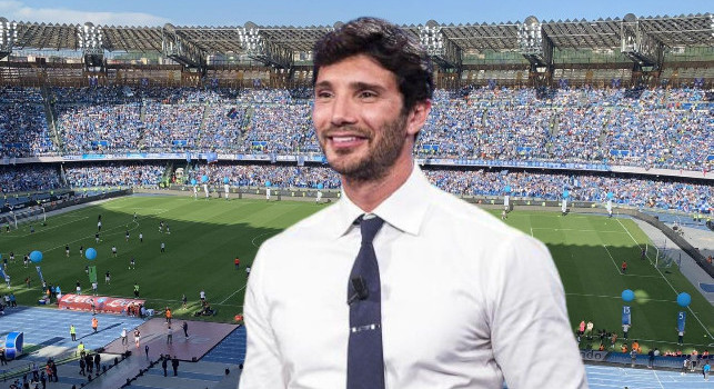 De Martino: Conte resta? Gli ho parlato, do una notizia. Starace commovente nei festeggiamenti. Se Kvara fa gol all'Inter...