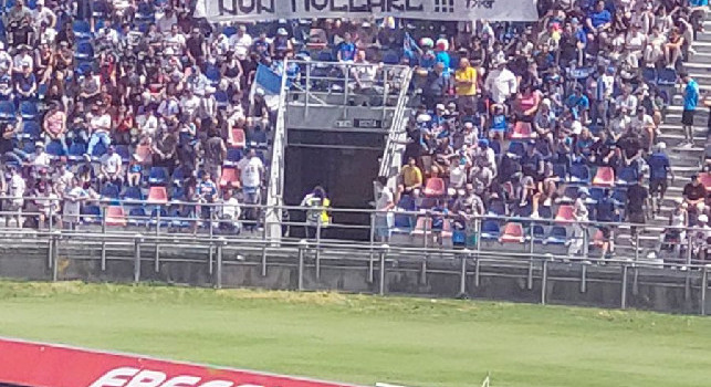 Dai social: striscione dei tifosi azzurri in sostegno dell'Emilia Romagna, l'odiosa risposta dei tifosi bolognesi