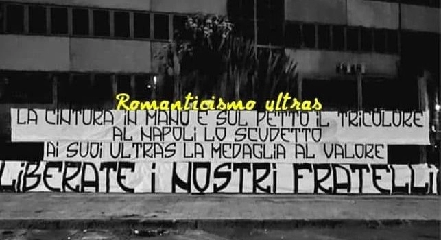 Ultras Catania, striscione per i napoletani: A Napoli lo scudetto, ai suoi ultras la medaglia al valore | FOTO
