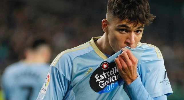 Veiga-Napoli, affare quasi impossibile: due club di Premier League pronti a pagare la clausola | ESCLUSIVA