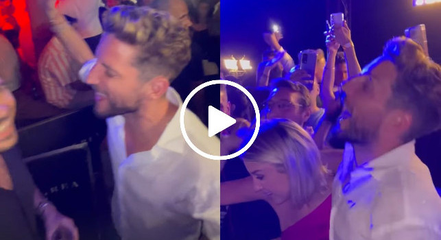 Mertens show, party alla Terrezza Flegrea: Nessuno fa festa come a Napoli! | VIDEO