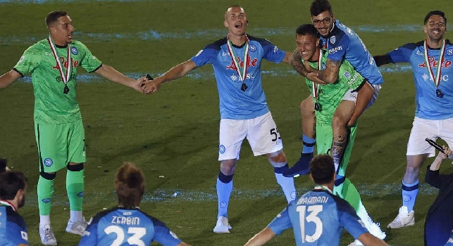 Gollini esalta Gaetano dopo Lecce-Napoli: Bravo fratm! Grandi ragazzi | FOTO
