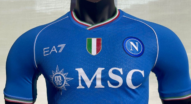 Nuova maglia Napoli, ecco i dettagli ravvicinati: è bellissima! | VIDEO CN24