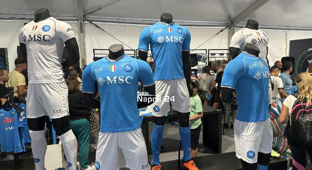 Maglia scudetto SSC Napoli: ecco quante maglie gara e replica sono state già vendute, il dato